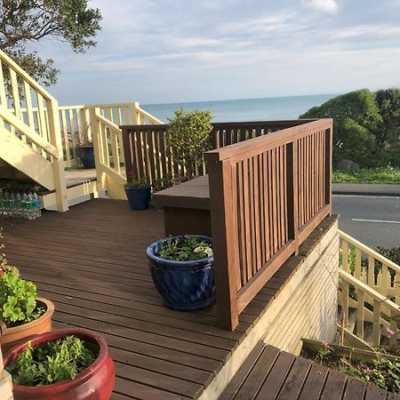Seafront Haven In Island Bay With Deck, Outdoor Bath, And Parking Apartman Wellington Kültér fotó