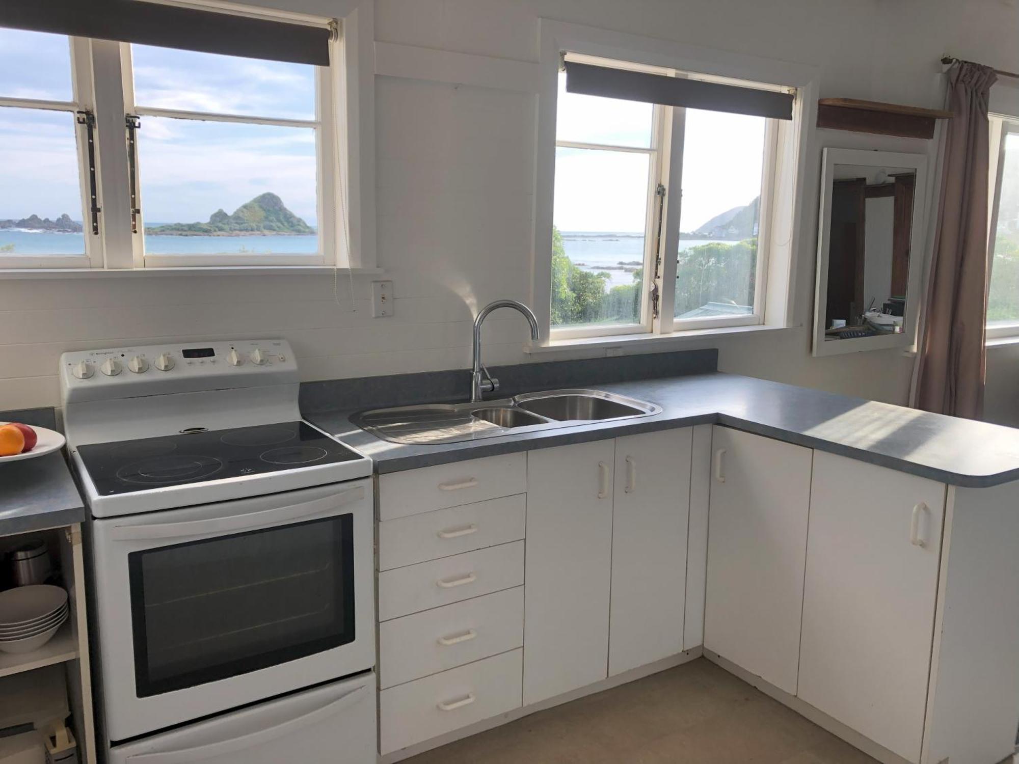 Seafront Haven In Island Bay With Deck, Outdoor Bath, And Parking Apartman Wellington Kültér fotó